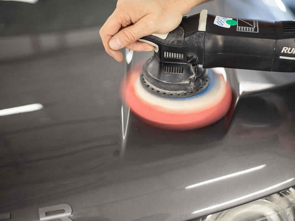 make your car sparkle with machine polishing in the Stockport area